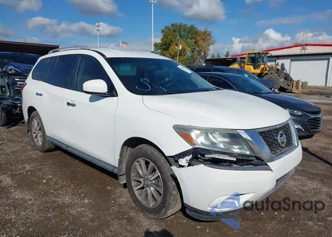 2015 Nissan Pathfinder S z USA, uszkodzony, nr VIN 5N1AR2MN0FC648582